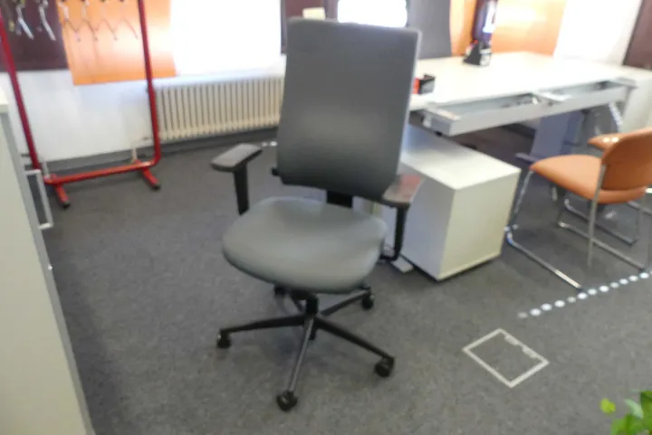 Bürostuhl